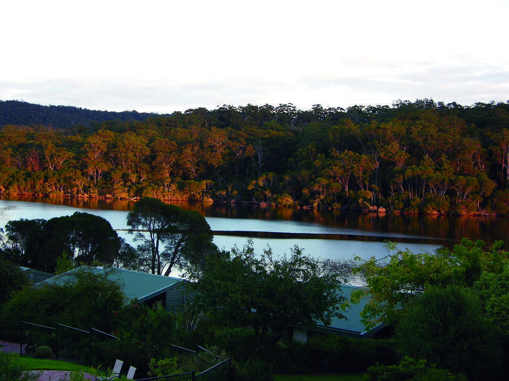 Hotel Gipsy Point Lakeside Extérieur photo